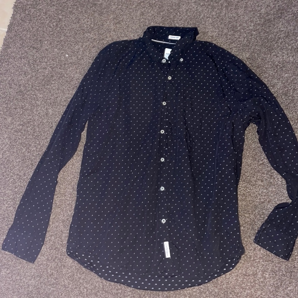 American Eagle Outfitters Men’s Large black button up
